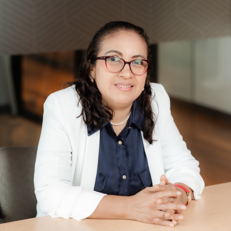 Miriam de la Cruz Miriam de la Cruz